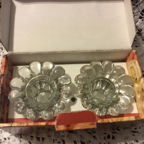 Vintage set of Darby clear crystal flared scalloped  taper candle stick holder - Picture 7 of 8